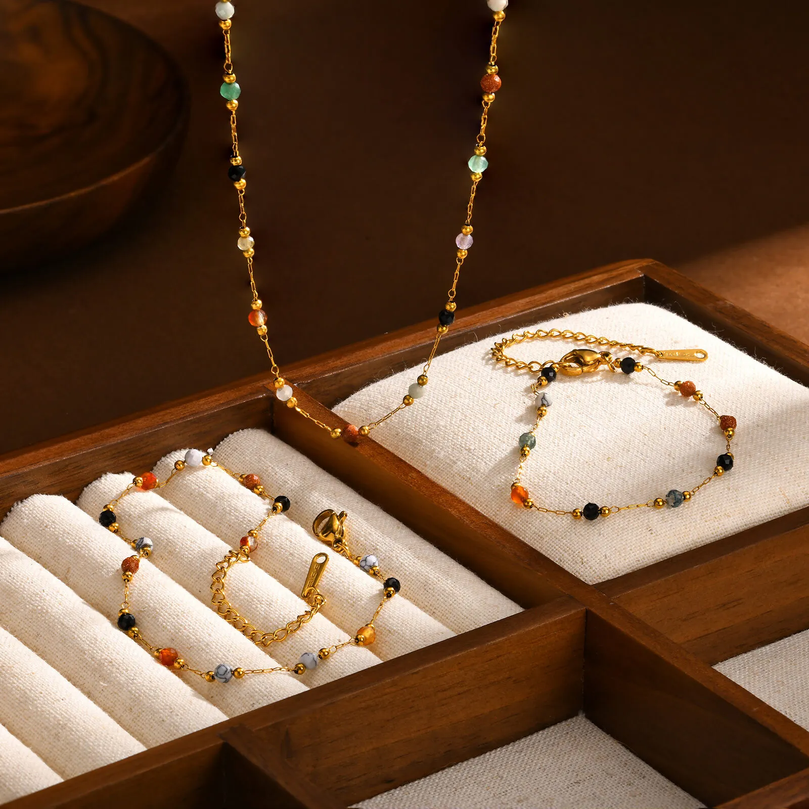 Jc Jewelry & Watches Photos - Bransoletka na kostkę z koralikami z